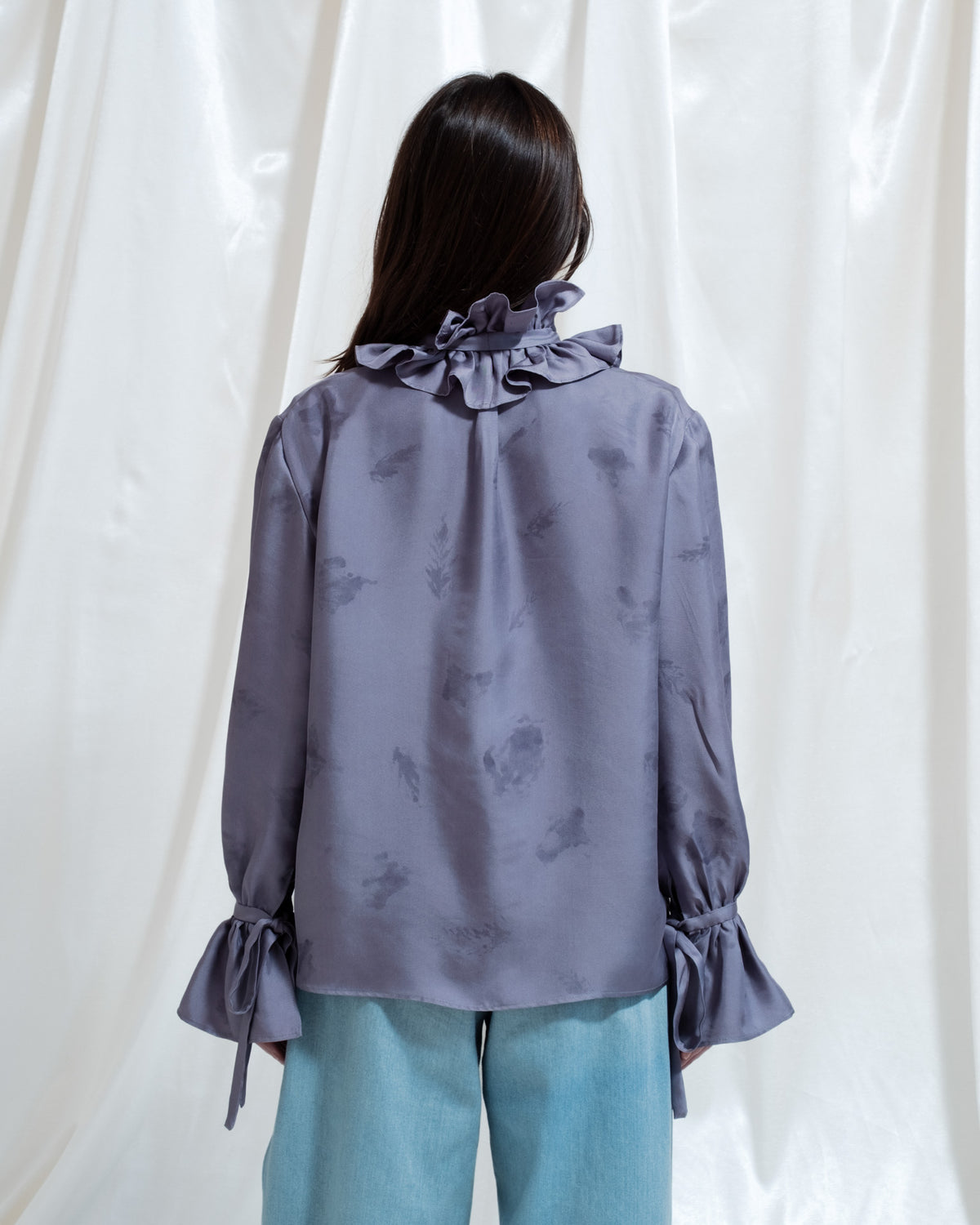 Camicia Velia con stampa botanica a freddo e tintura naturale viola